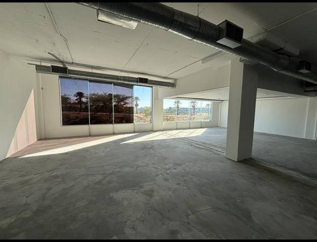 175M² BUSINESS TO LET IN NORTHGATE BUSINESS PARK